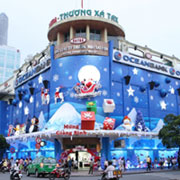 Chương trình Thắp sáng Đêm Giáng Sinh 2011 tại Thương xá Tax Sài Gòn